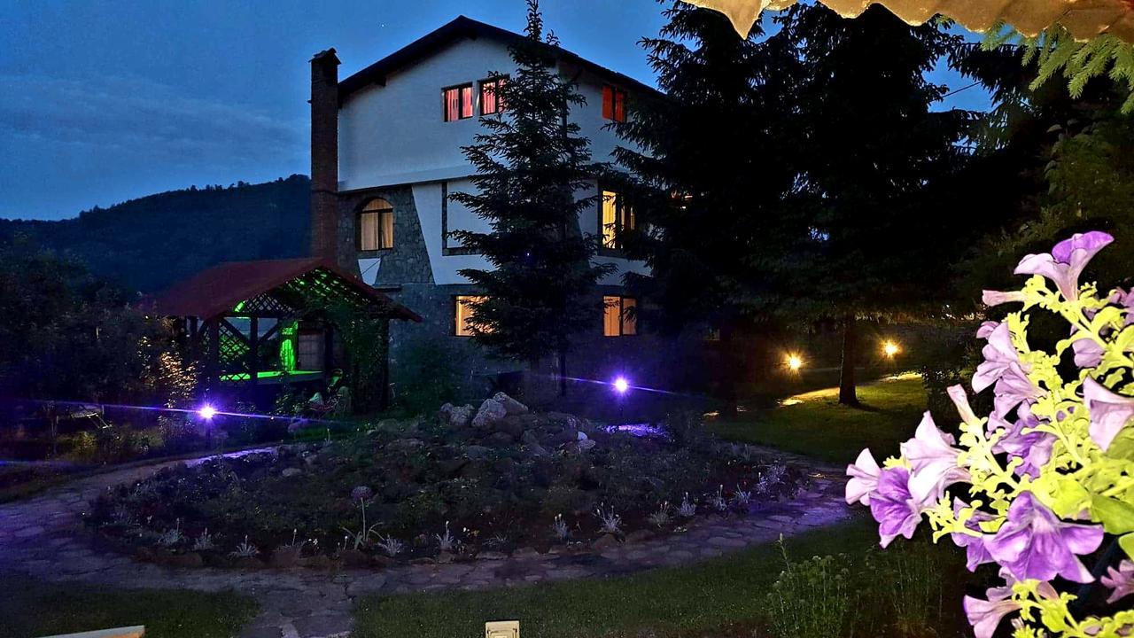 Vila Karina Teşila Екстериор снимка
